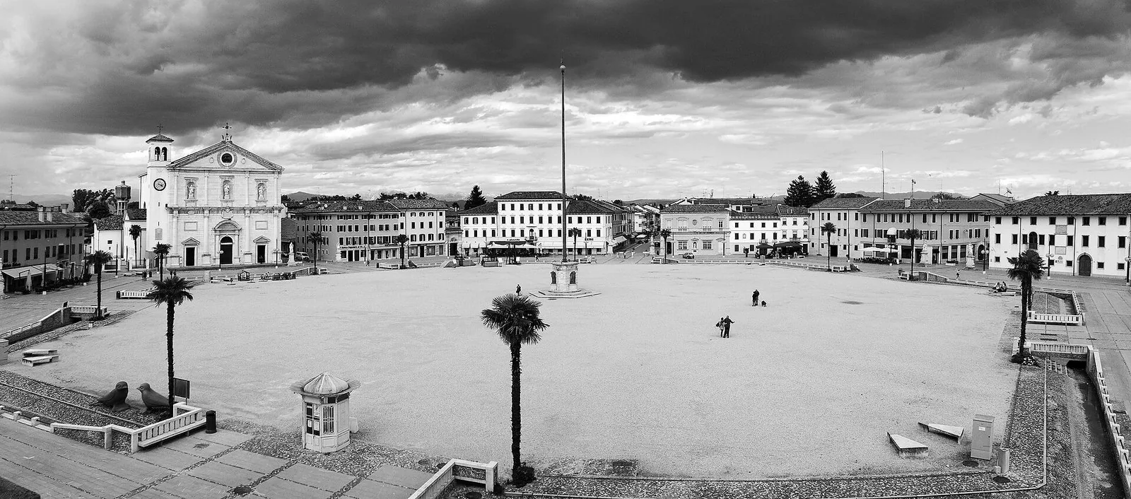 La Piazza Grande esagonale di Palmanova